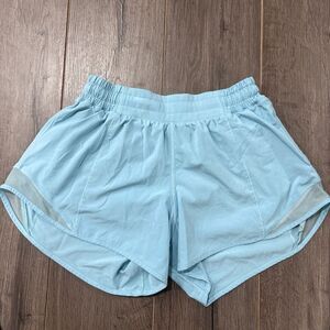 Lululemon hotty hot shorts mid rise 4”